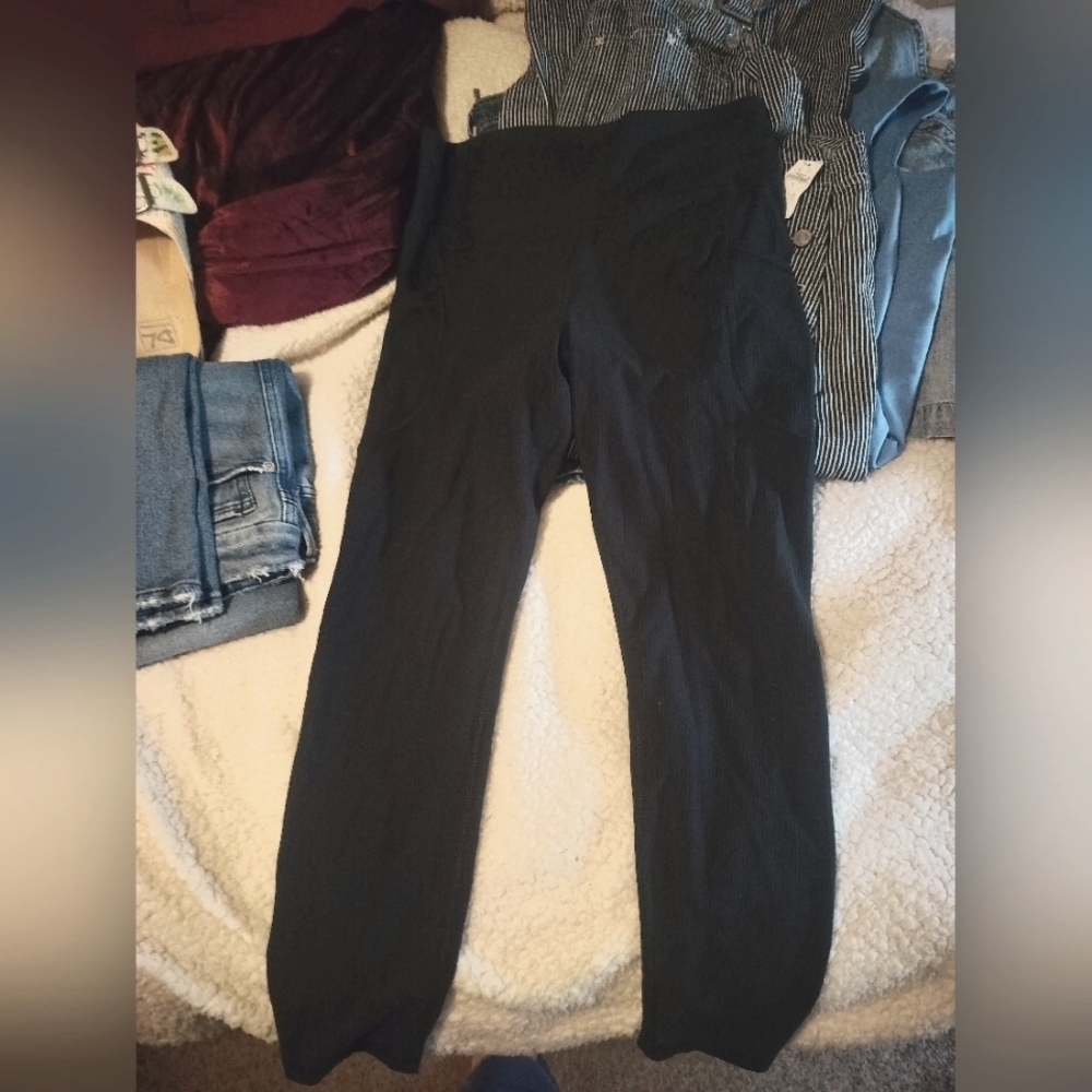 Black Ribbed Leggings